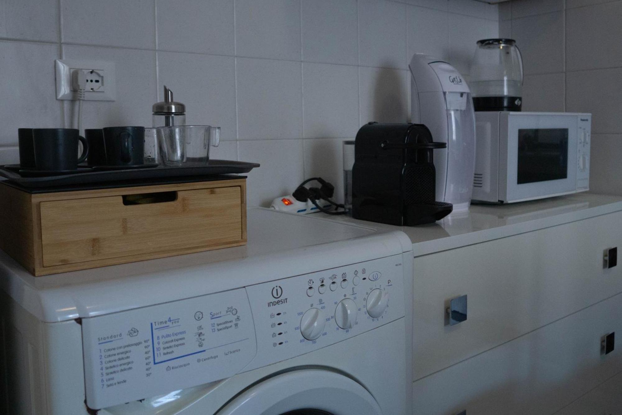 Bilocale Vicino Al Centro Di Verona - Ristrutturato Di Recente! Apartment Luaran gambar